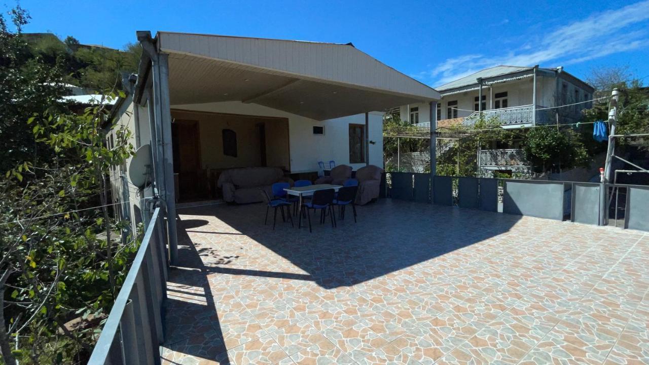 Belas House With Terrace Kutaisi Exterior foto