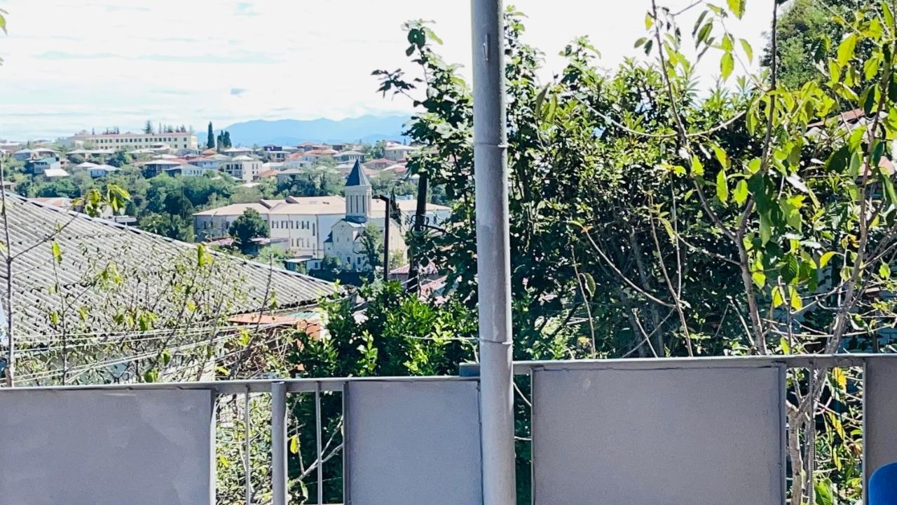 Belas House With Terrace Kutaisi Exterior foto