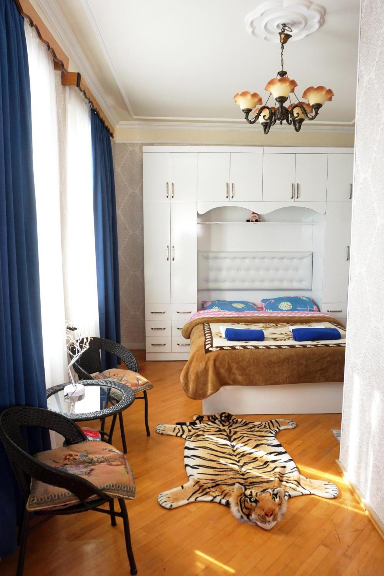 Belas House With Terrace Kutaisi Exterior foto